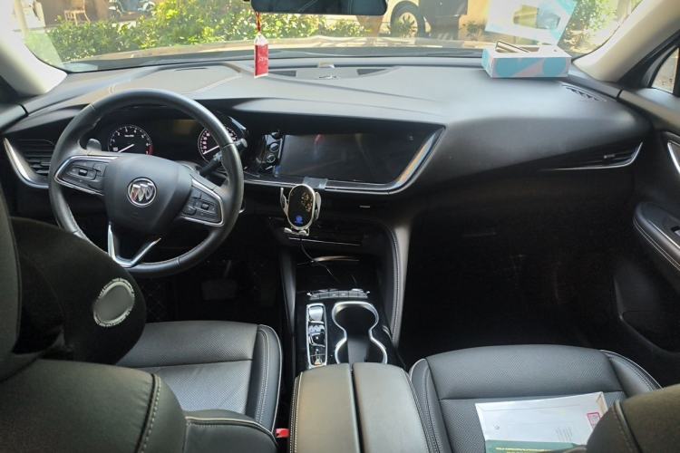 Used Buick Envision 2022 Facelift Encore S 552T Two-Wheel-Drive Luxury Model Center Console