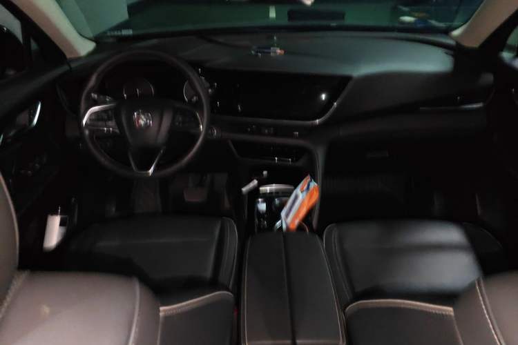 Used Buick Envision 2022 Encore Plus 652T Five-Seat All-Wheel-Drive Luxury Model Center Console