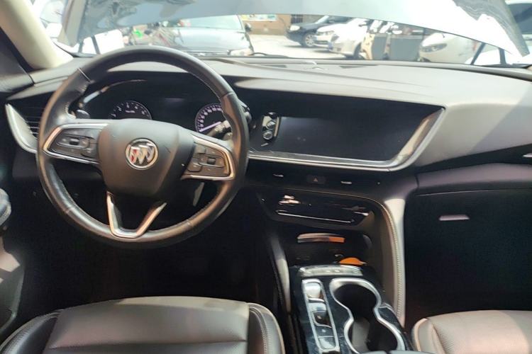 Used Buick Envision 2022 Encore Plus 552T Five-Seat Luxury Model Center Console