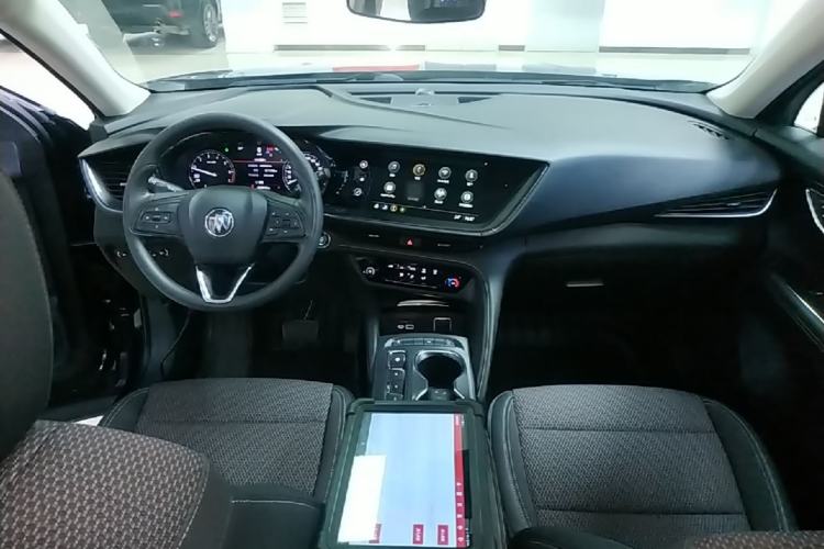Used Buick Envision 2022 Encore S 652T Two-Wheel Drive Elite Model Center Console
