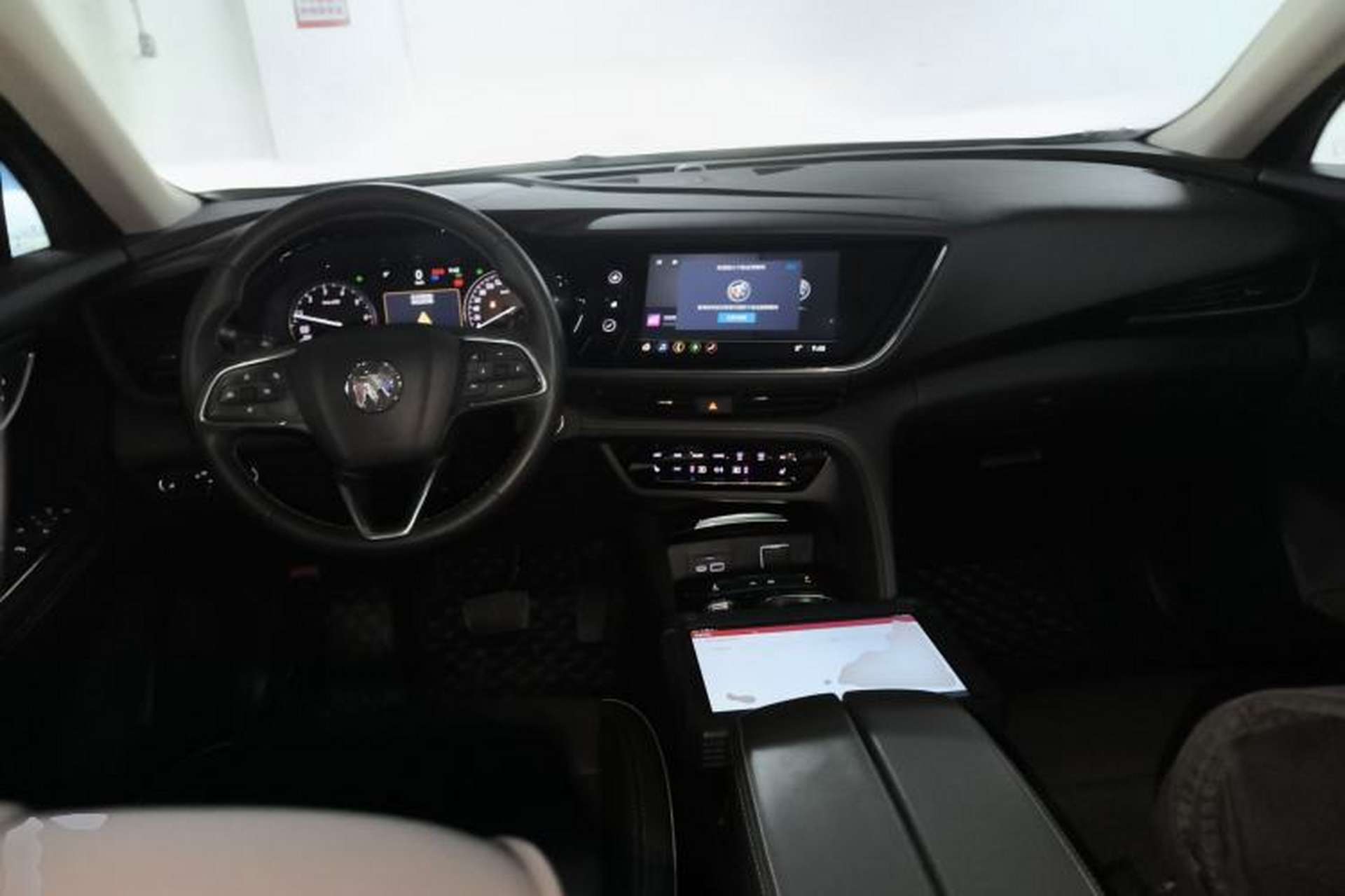 Used Buick Envision 2022 Facelift Encore S 552T Two-Wheel-Drive Luxury Model Center Console
