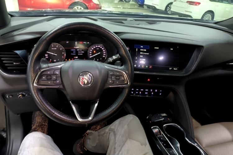 Used Buick Envision 2022 Encore Plus 652T Five-Seat Luxury Model Center Console