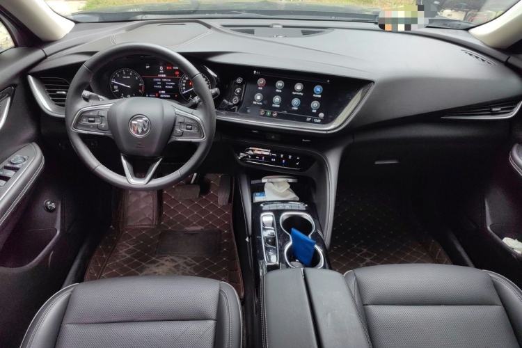 Used Buick Envision 2022 Encore Plus 652T Five-Seat Luxury Model Center Console