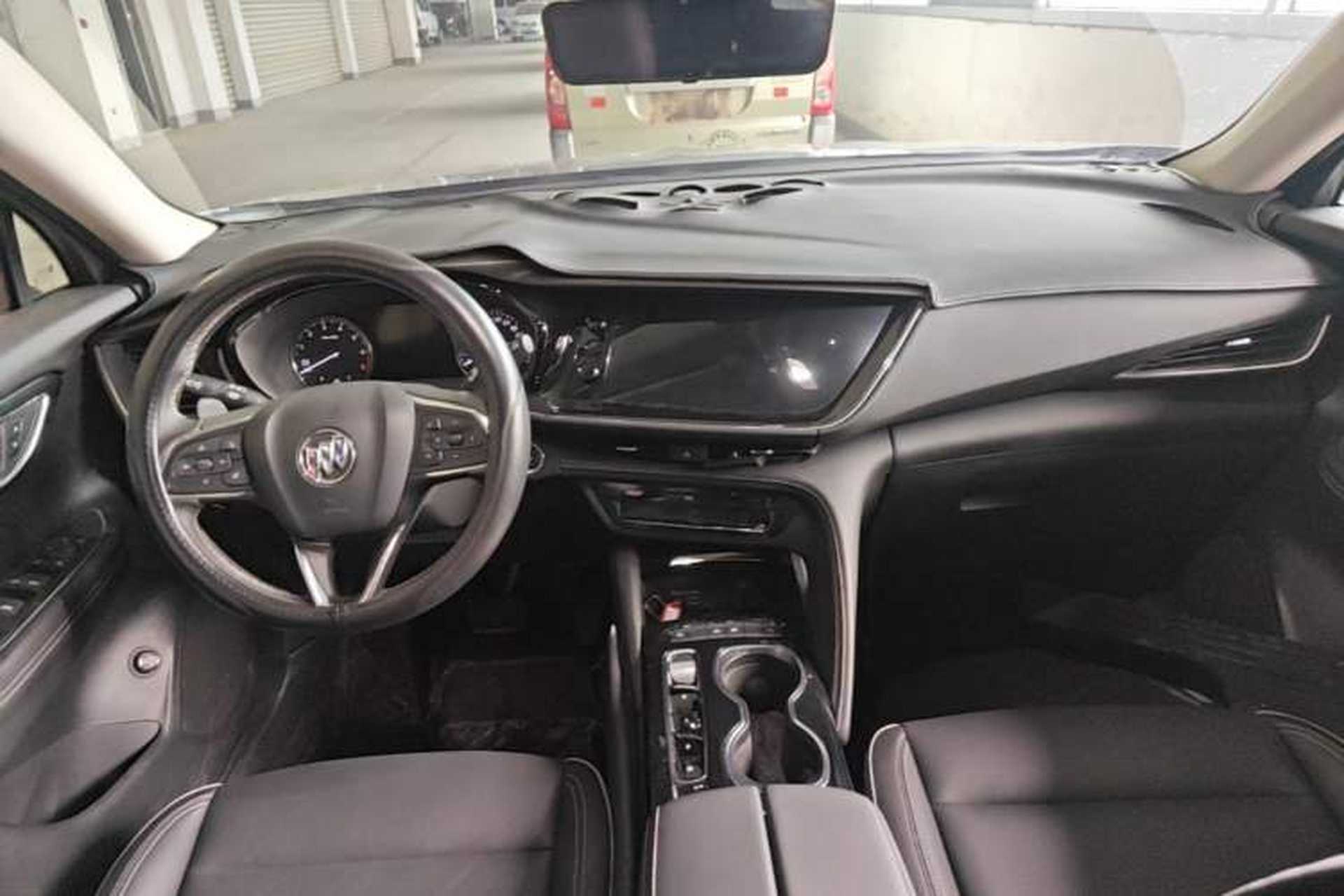 Used Buick Envision 2022 Encore Plus 652T Five-Seat Luxury Model Center Console
