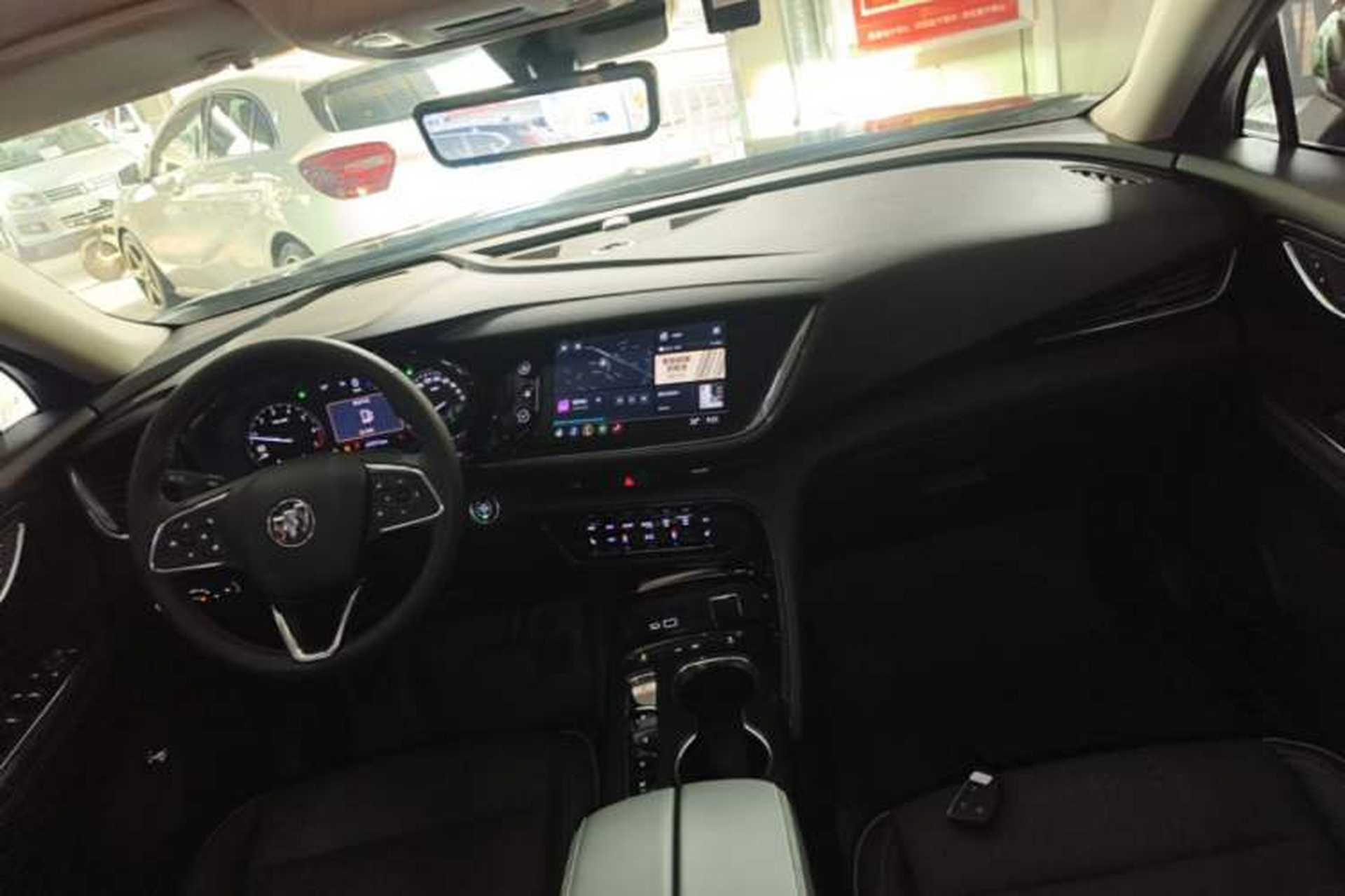 Used Buick Envision 2022 Encore Plus 652T Five-Seat Luxury Model Center Console