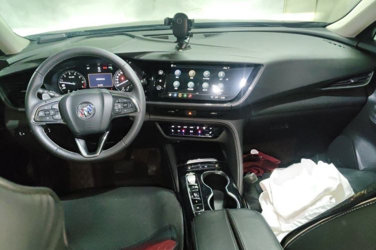 Used Buick Envision 2022 Encore Plus 552T Five-Seat Luxury Model Center Console