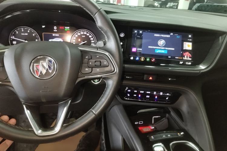 Used Buick Envision 2022 Facelift Encore S 552T Two-Wheel-Drive Luxury Model Center Console