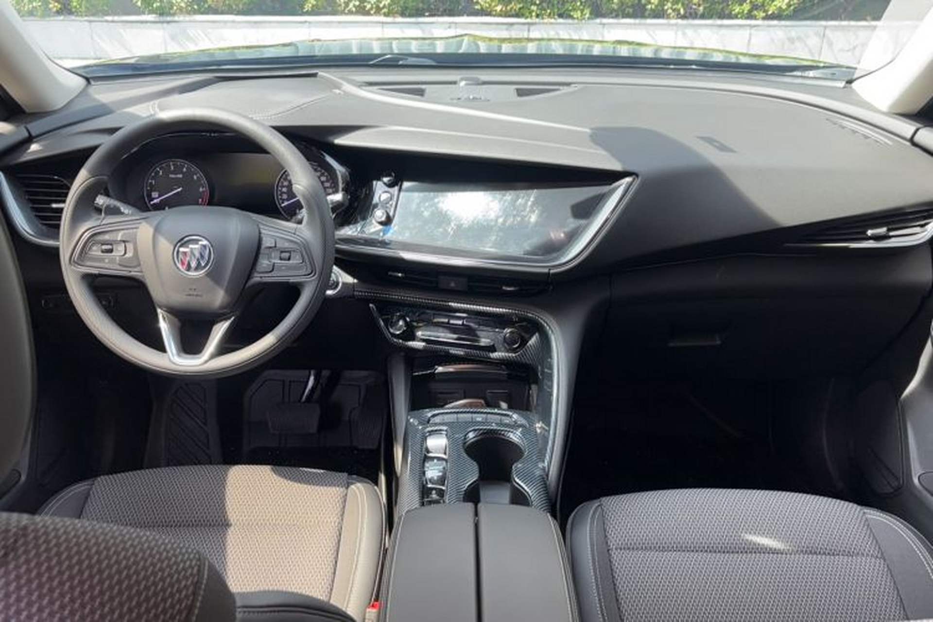 Used Buick Envision 2022 Encore S 652T Two-Wheel Drive Elite Model Center Console
