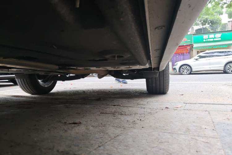 Used Buick Envision 2022 Encore S 552T Two-Wheel-Drive Luxury Model Chassis Front Left
