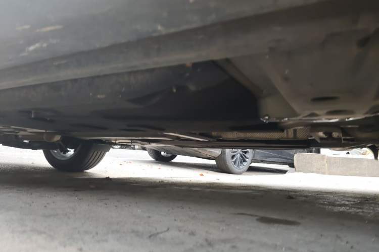 Used Buick Envision 2022 Encore S 552T Two-Wheel-Drive Luxury Model Chassis Front Right