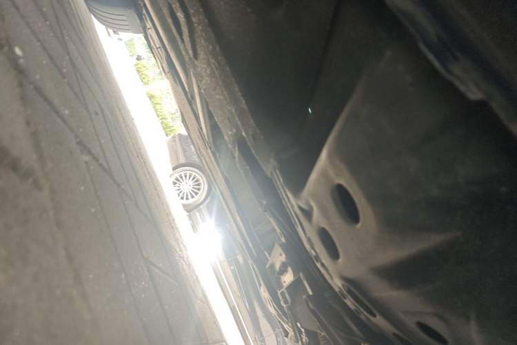 Used Buick Envision 2022 Encore S 552T Two-Wheel-Drive Luxury Model Chassis Front Right