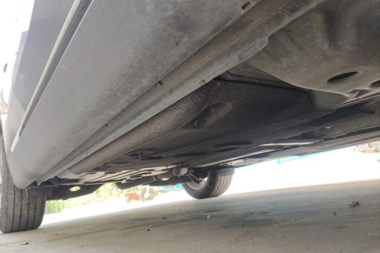Used Buick Envision 2022 Encore S 552T Two-Wheel-Drive Luxury Model Chassis Front Right
