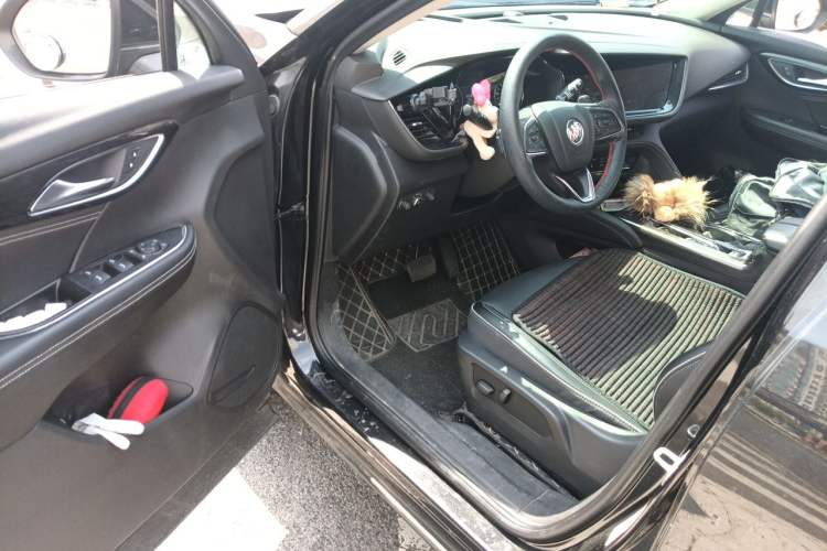 Used Buick Envision 2022 Encore S 552T Two-Wheel-Drive Luxury Model Driver Seat