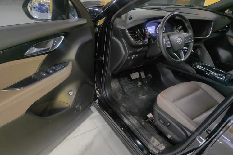 Used Buick Envision 2022 Encore Plus 652T Five-Seat Luxury Model Driver Seat