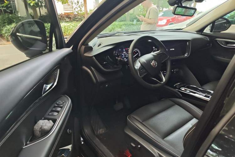 Used Buick Envision 2022 Encore Plus 652T Five-Seat Luxury Model Driver Seat
