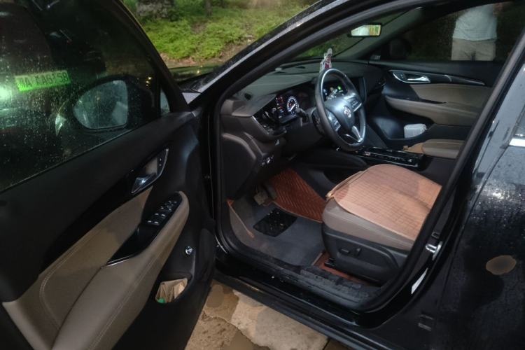 Used Buick Envision 2022 Encore Plus 652T Five-Seat Luxury Model Driver Seat