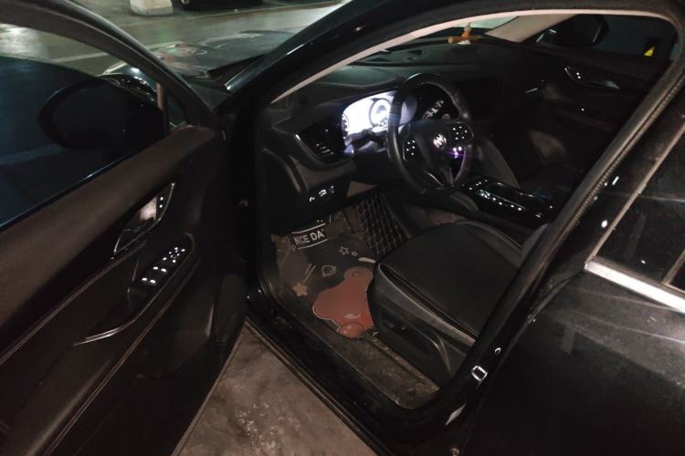 Used Buick Envision 2022 Encore S 552T Two-Wheel-Drive Luxury Model Driver Seat