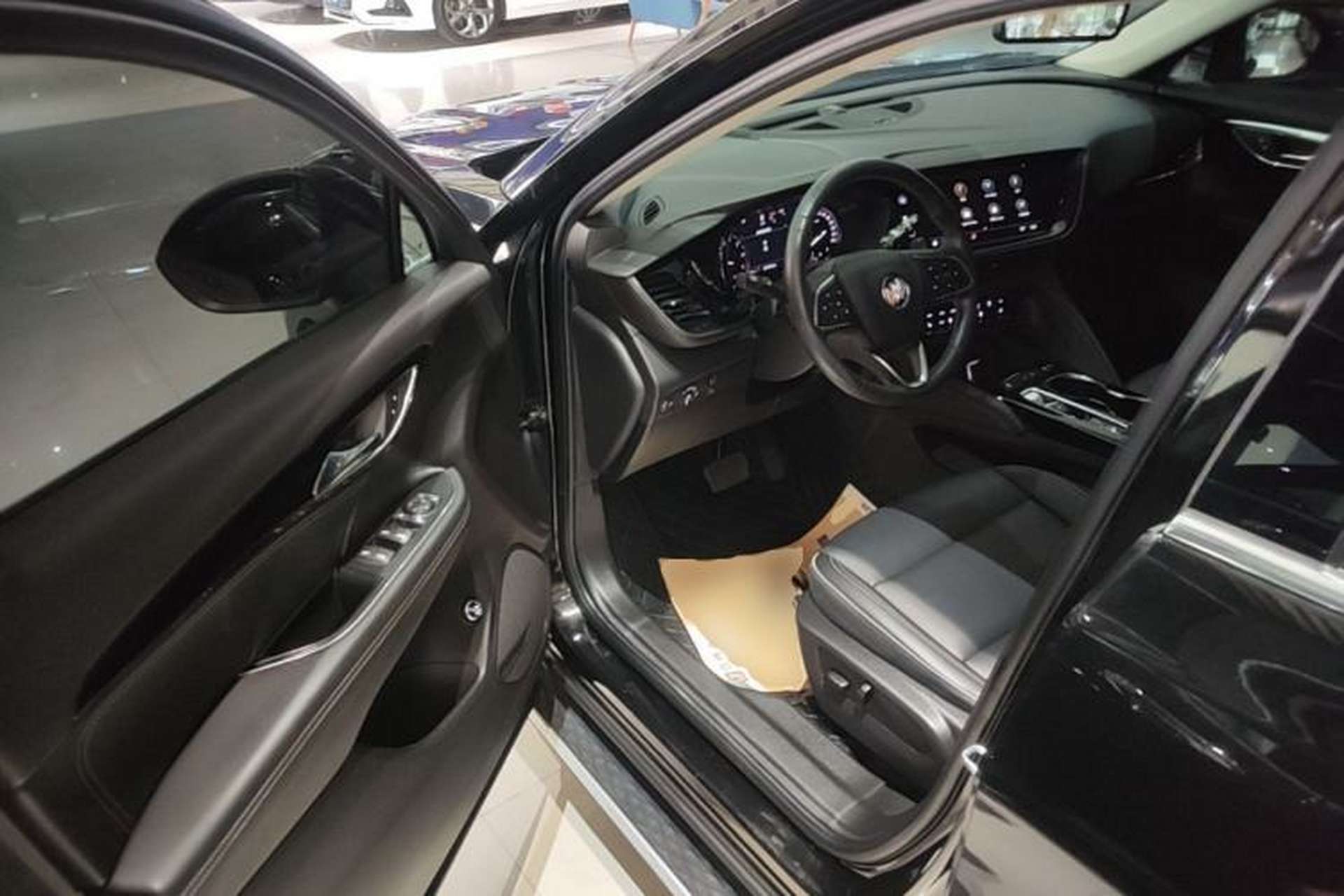 Used Buick Envision 2022 Encore Plus 652T Five-Seat Luxury Model Driver Seat