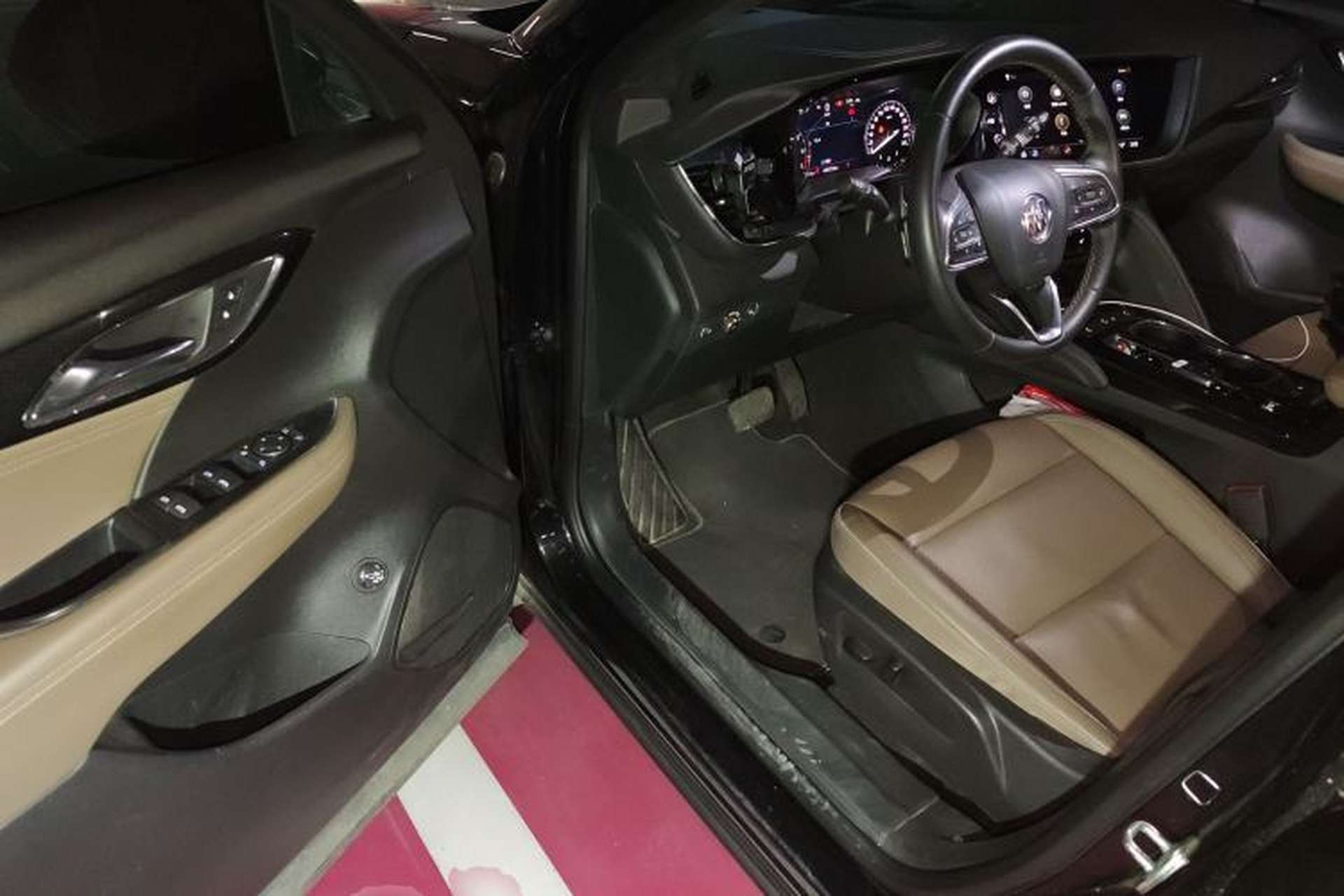 Used Buick Envision 2022 Encore Plus 652T Five-Seat Luxury Model Driver Seat