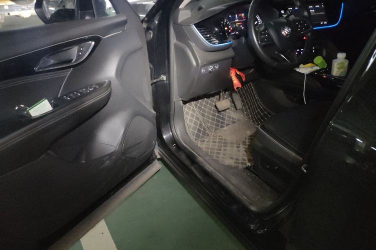 Used Buick Envision 2022 Encore S 552T Two-Wheel-Drive Luxury Model Driver Seat