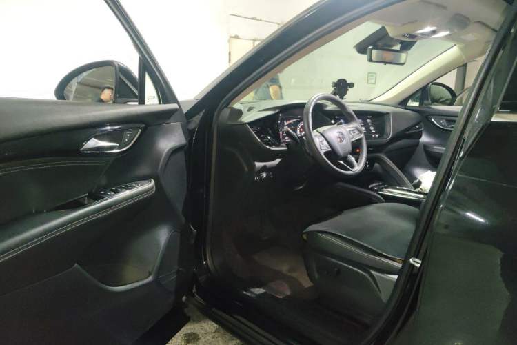 Used Buick Envision 2022 Encore Plus 552T Five-Seat Luxury Model Driver Seat