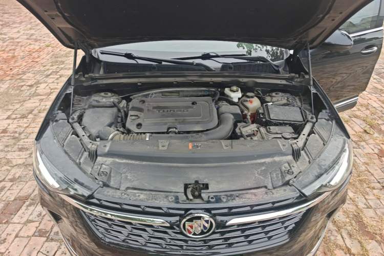 Used Buick Envision 2022 Encore Plus 652T Five-Seat Luxury Model Engine Bay