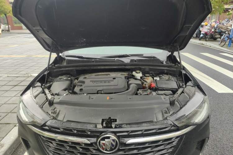 Used Buick Envision 2022 Encore Plus 652T Five-Seat Luxury Model Engine Bay