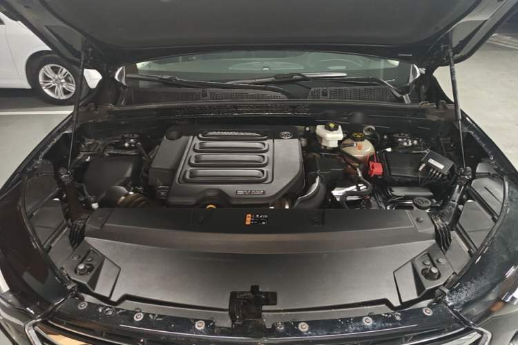 Used Buick Envision 2022 Facelift Encore S 552T Two-Wheel-Drive Luxury Model Engine Bay