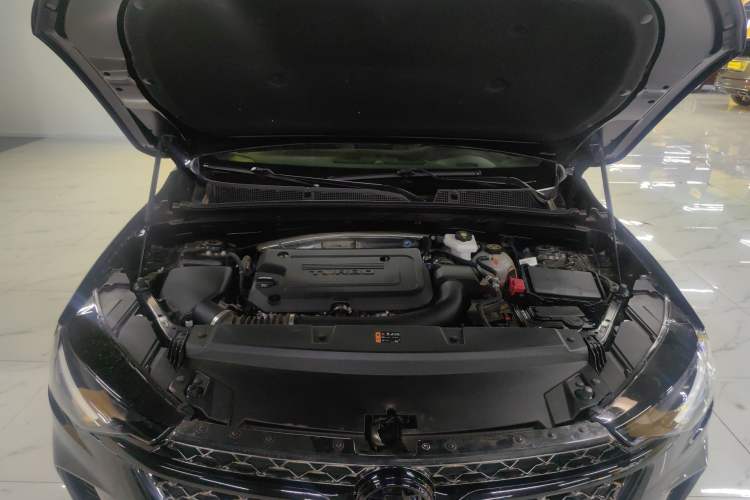 Used Buick Envision 2022 Encore Plus 652T Five-Seat Luxury Model Engine Bay