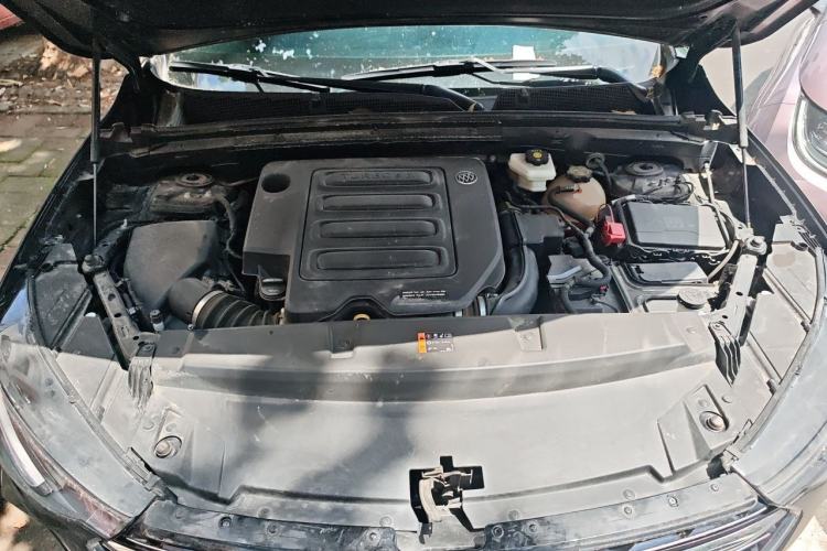 Used Buick Envision 2022 Facelift Encore S 552T Two-Wheel-Drive Luxury Model Engine Bay