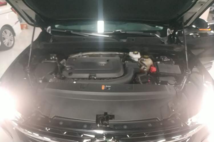 Used Buick Envision 2022 Encore Plus 652T Five-Seat Luxury Model Engine Bay