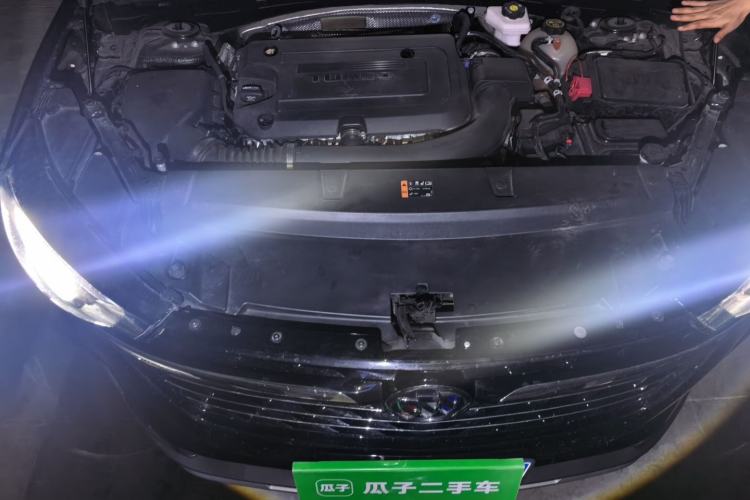 Used Buick Envision 2022 Encore Plus 652T Five-Seat All-Wheel-Drive Luxury Model Engine Bay