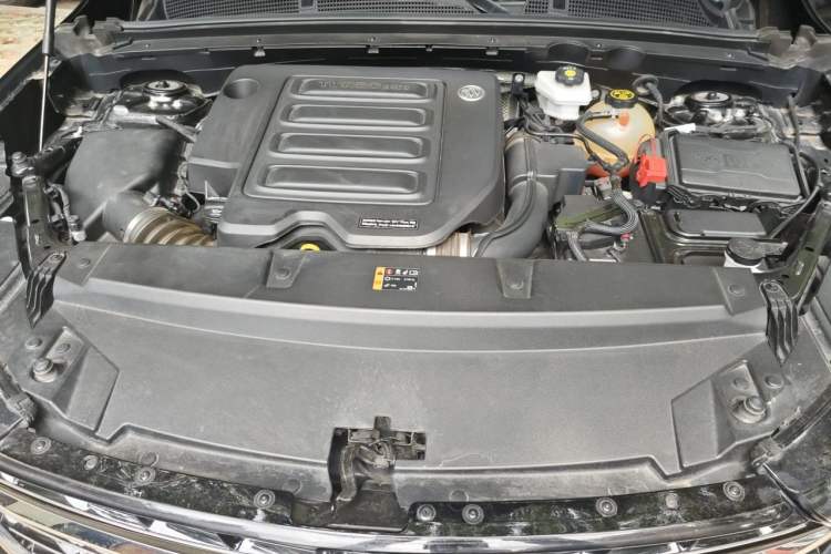 Used Buick Envision 2022 Encore S 552T Two-Wheel-Drive Luxury Model Engine Bay