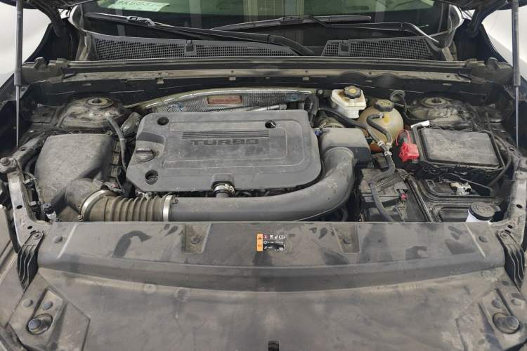 Used Buick Envision 2022 Encore Plus 652T Five-Seat Luxury Model Engine Bay