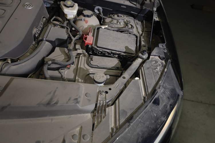 Used Buick Envision 2022 Encore Plus 552T Five-Seat Luxury Model Engine Bay Left