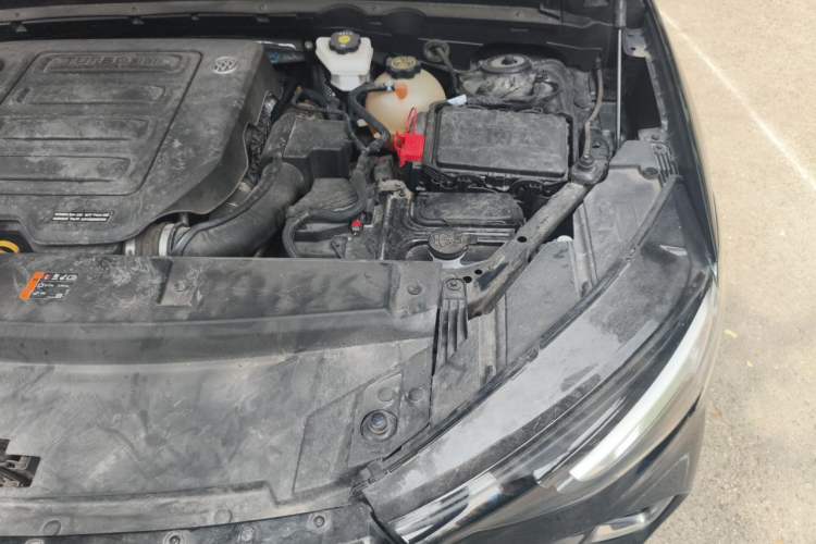 Used Buick Envision 2022 Facelift Encore S 552T Two-Wheel-Drive Luxury Model Engine Bay Left