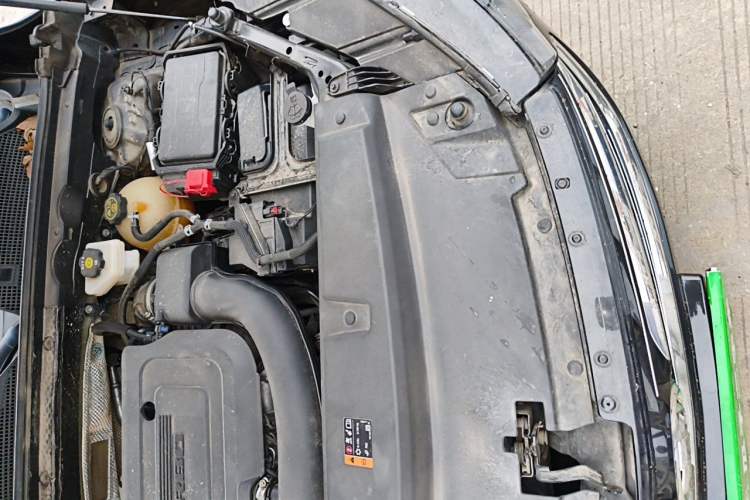 Used Buick Envision 2022 Encore S 652T Two-Wheel-Drive Luxury Model Engine Bay Left
