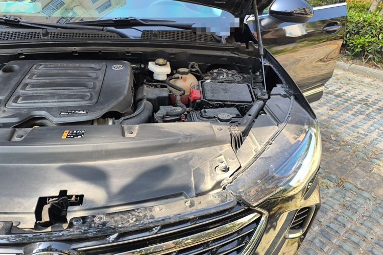 Used Buick Envision 2022 Facelift Encore S 552T Two-Wheel-Drive Luxury Model Engine Bay Left