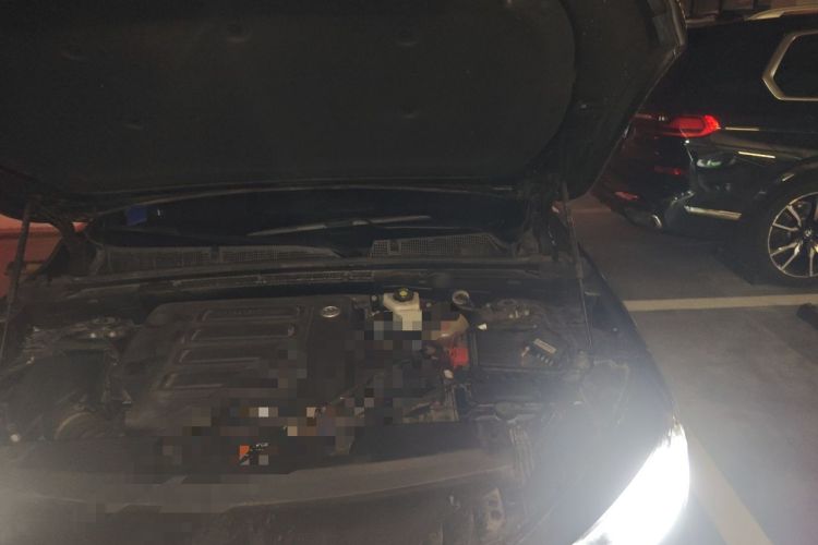 Used Buick Envision 2022 Facelift Encore S 552T Two-Wheel-Drive Luxury Model Engine Bay Left
