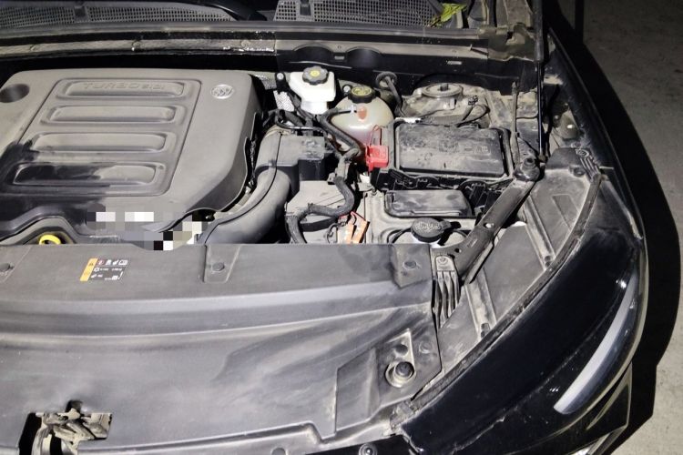 Used Buick Envision 2022 Encore S 552T Two-Wheel-Drive Luxury Model Engine Bay Left