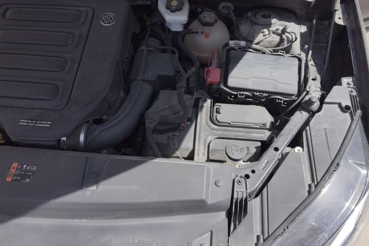 Used Buick Envision 2022 Facelift Encore S 552T Two-Wheel-Drive Luxury Model Engine Bay Left