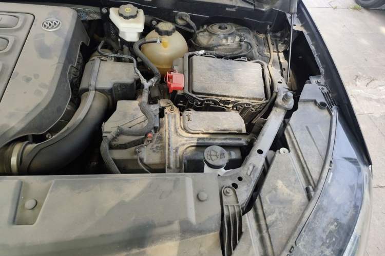 Used Buick Envision 2022 Encore S 552T Two-Wheel-Drive Luxury Model Engine Bay Left