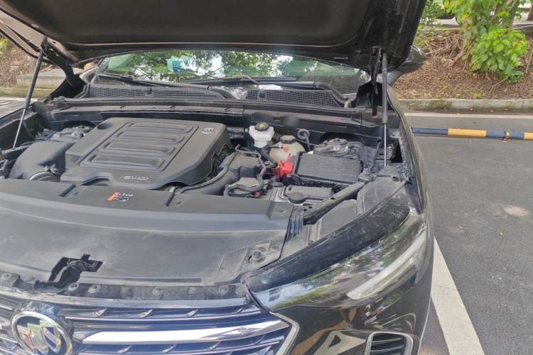 Used Buick Envision 2022 Facelift Encore S 552T Two-Wheel-Drive Luxury Model Engine Bay Left