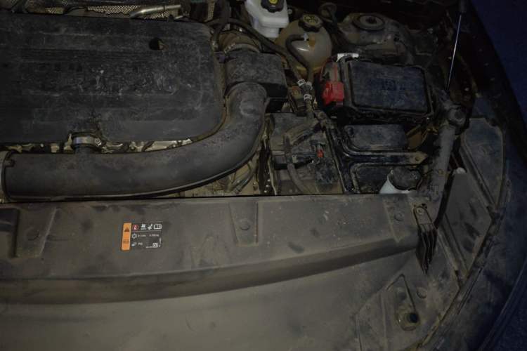 Used Buick Envision 2022 Encore Plus 652T Five-Seat Luxury Model Engine Bay Left