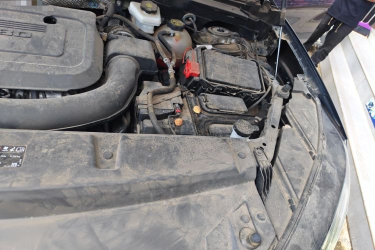 Used Buick Envision 2022 Encore S 652T Two-Wheel-Drive Luxury Model Engine Bay Left