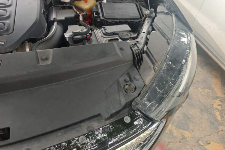 Used Buick Envision 2022 Encore S 552T Two-Wheel Drive Elite Model Engine Bay Left