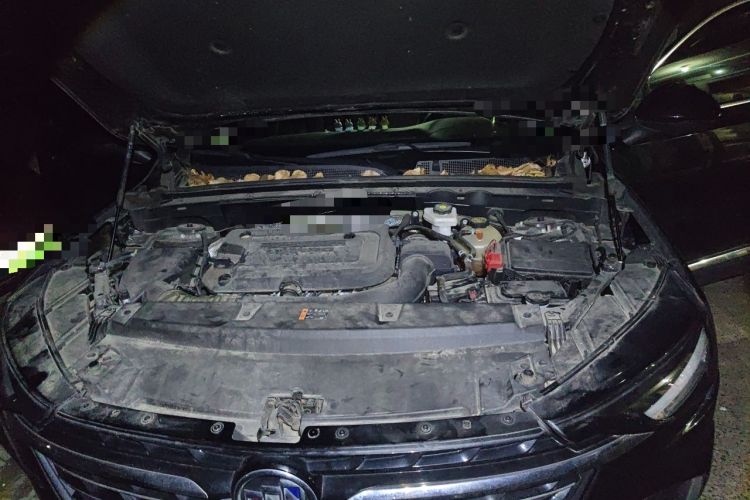 Used Buick Envision 2022 Encore Plus 652T Five-Seat Luxury Model Engine Bay