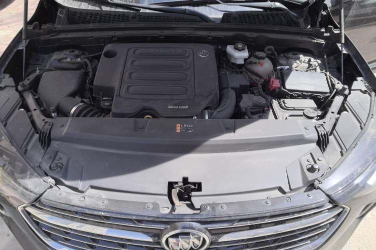 Used Buick Envision 2022 Facelift Encore S 552T Two-Wheel-Drive Luxury Model Engine Bay
