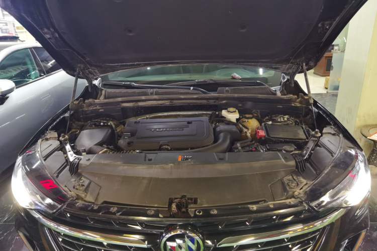 Used Buick Envision 2022 Encore Plus 652T Five-Seat Luxury Model Engine Bay
