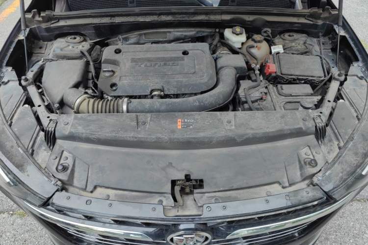 Used Buick Envision 2022 Encore Plus 652T Five-Seat Luxury Model Engine Bay